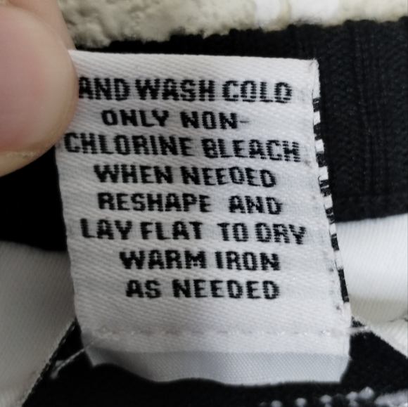 Magaschoni Black And White Polka Dot Short Sleeve Sweater Size‎ 2X - Picture 5 of 5